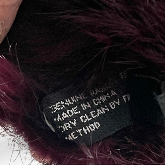 Kenneth Cole Aubergine Plum Purple Rabbit Fur Stole - Picture 7 of 11